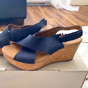 Clarks Navy Blue Wedge Sandals Size 7.5